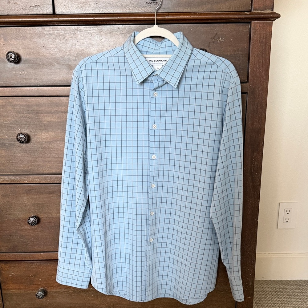 Mizzen + Main Leeward Performance Dress Shirt. Size L